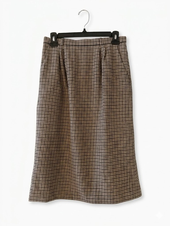 Aquascutum London Dresses & Skirts - Aquascutum London Plaid Skirt Vintage Navy Tan 8 (fits small)